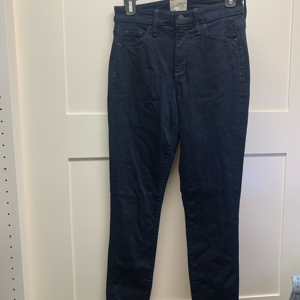 universal threads skinny jeans